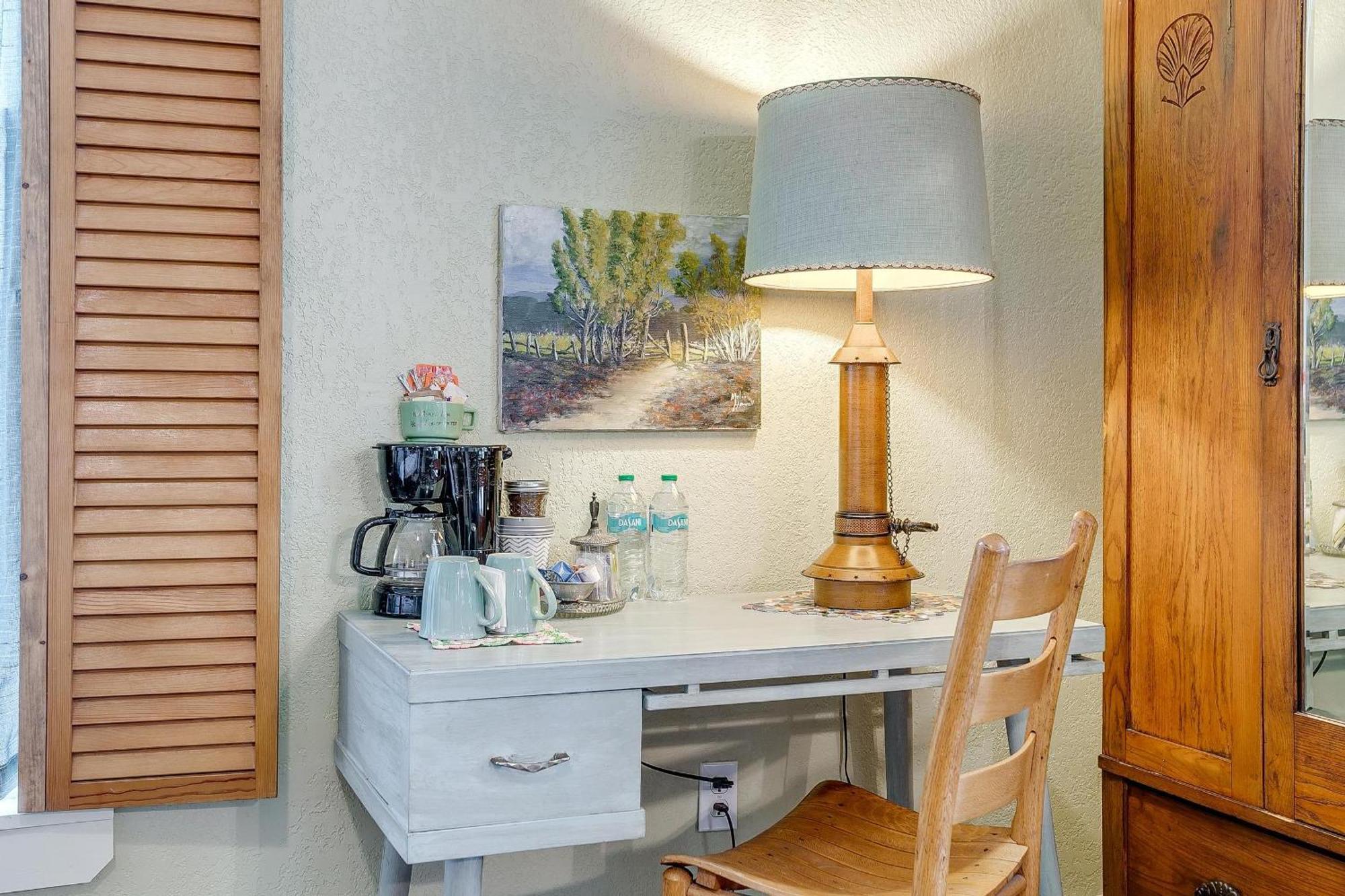 The Gallery House Boutique Hotel Stephenville Extérieur photo