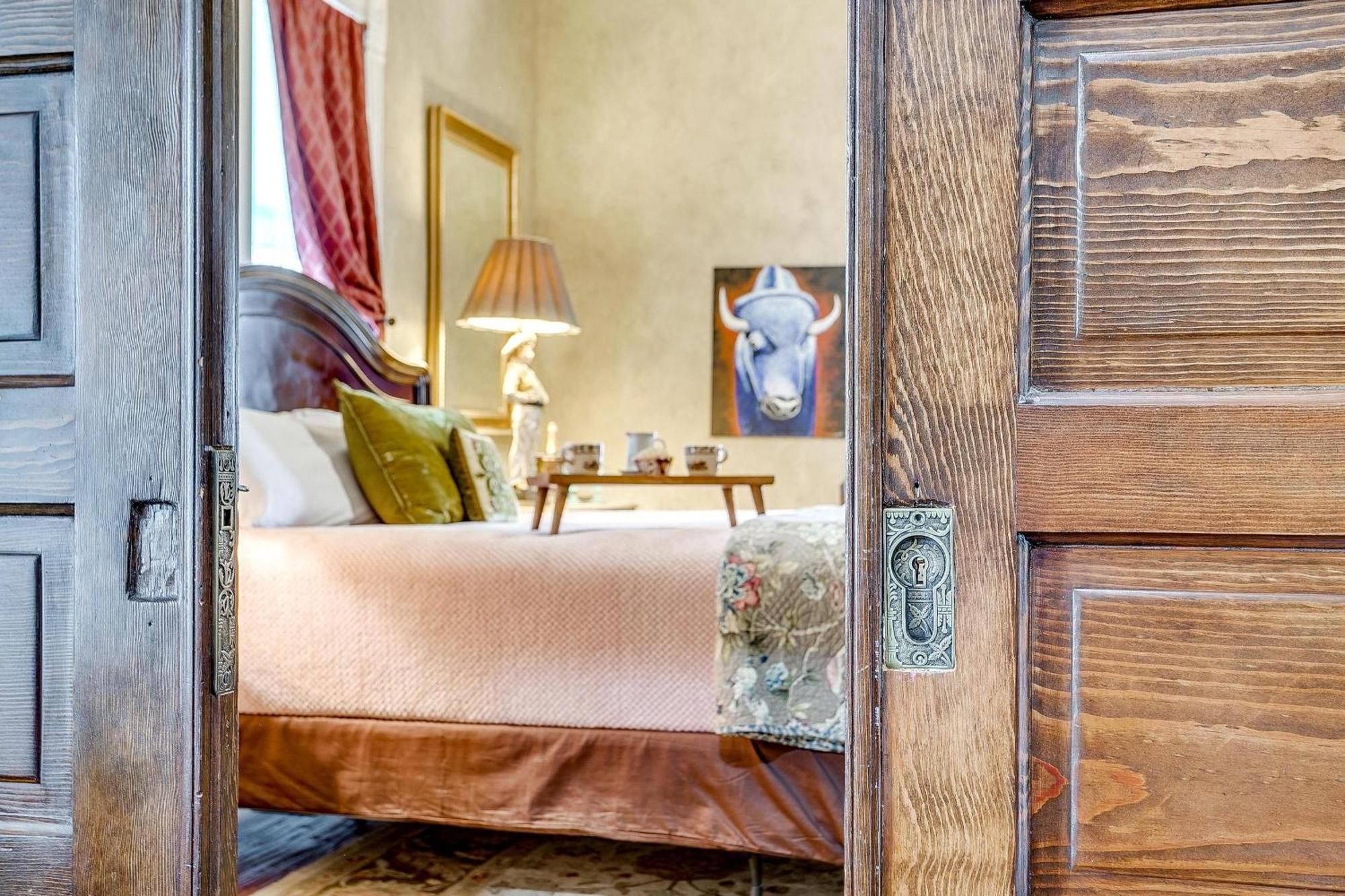 The Gallery House Boutique Hotel Stephenville Extérieur photo